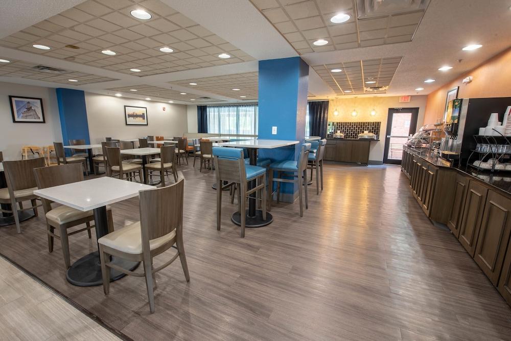 Wingate By Wyndham Indianapolis Airport Plainfield Hotel Екстериор снимка
