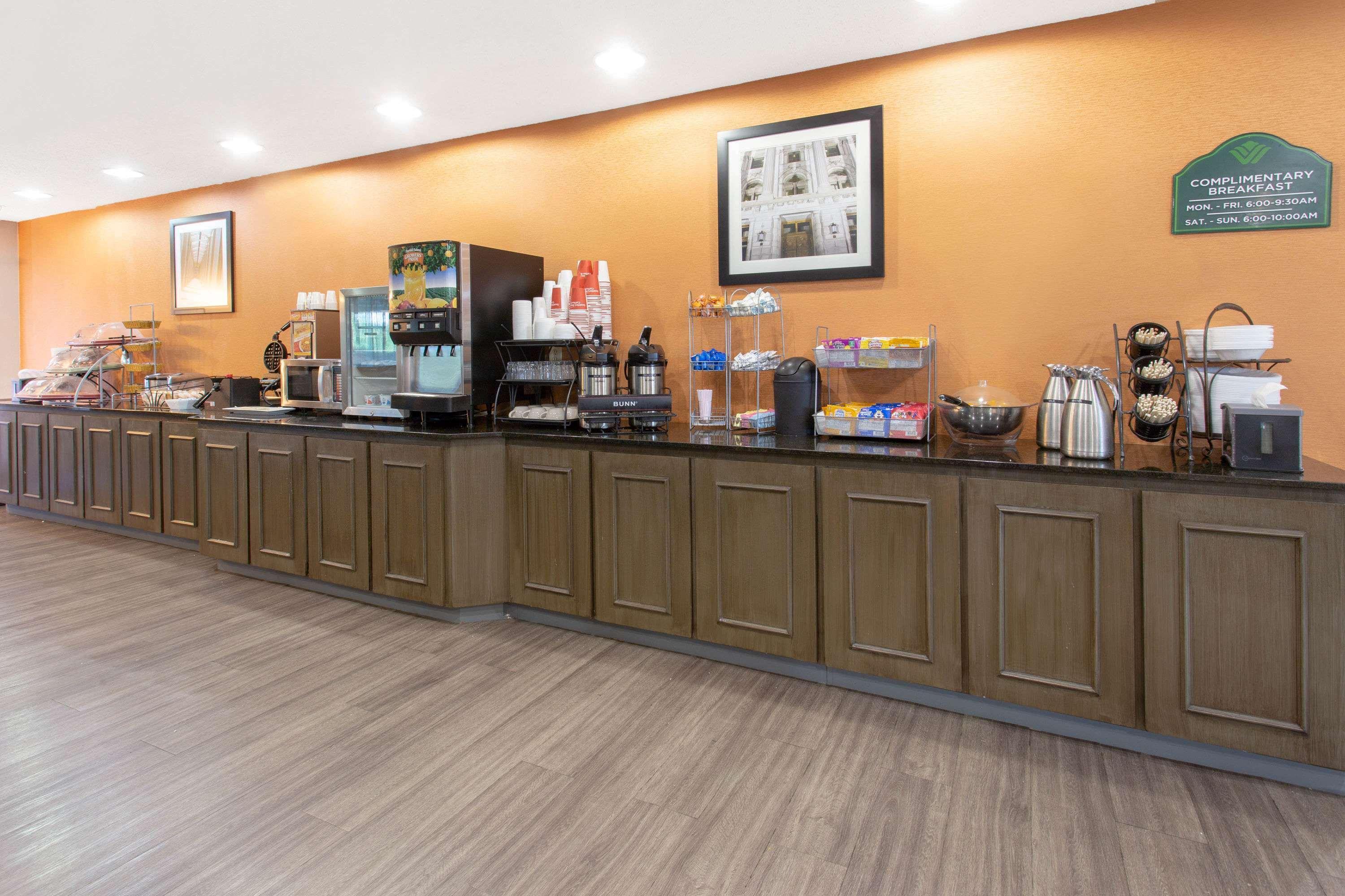 Wingate By Wyndham Indianapolis Airport Plainfield Hotel Екстериор снимка
