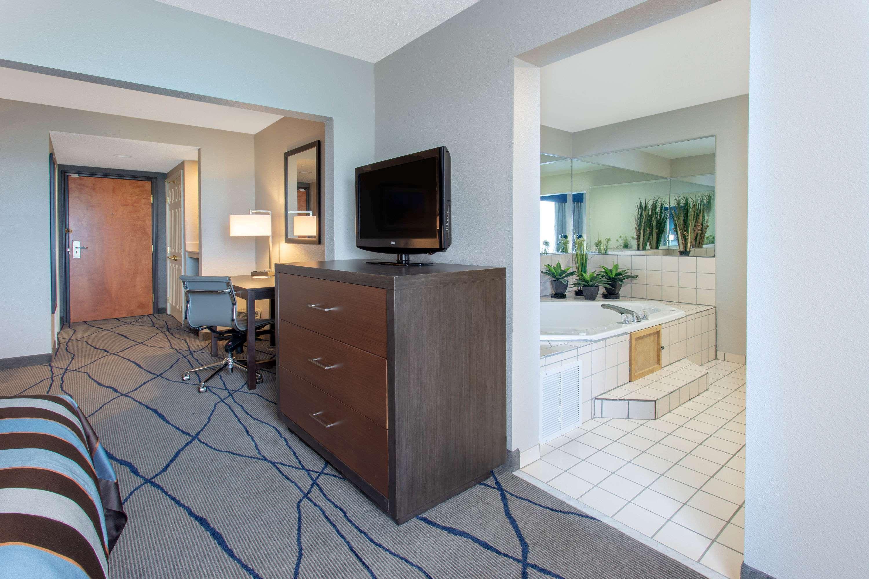 Wingate By Wyndham Indianapolis Airport Plainfield Hotel Екстериор снимка