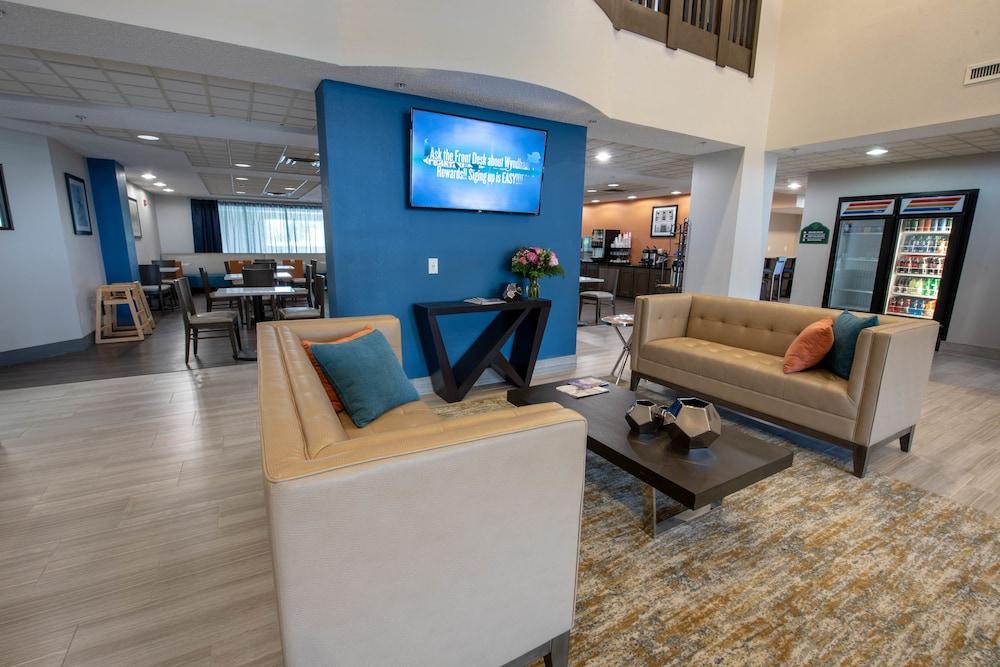 Wingate By Wyndham Indianapolis Airport Plainfield Hotel Екстериор снимка