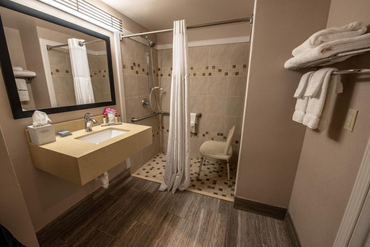 Wingate By Wyndham Indianapolis Airport Plainfield Hotel Екстериор снимка