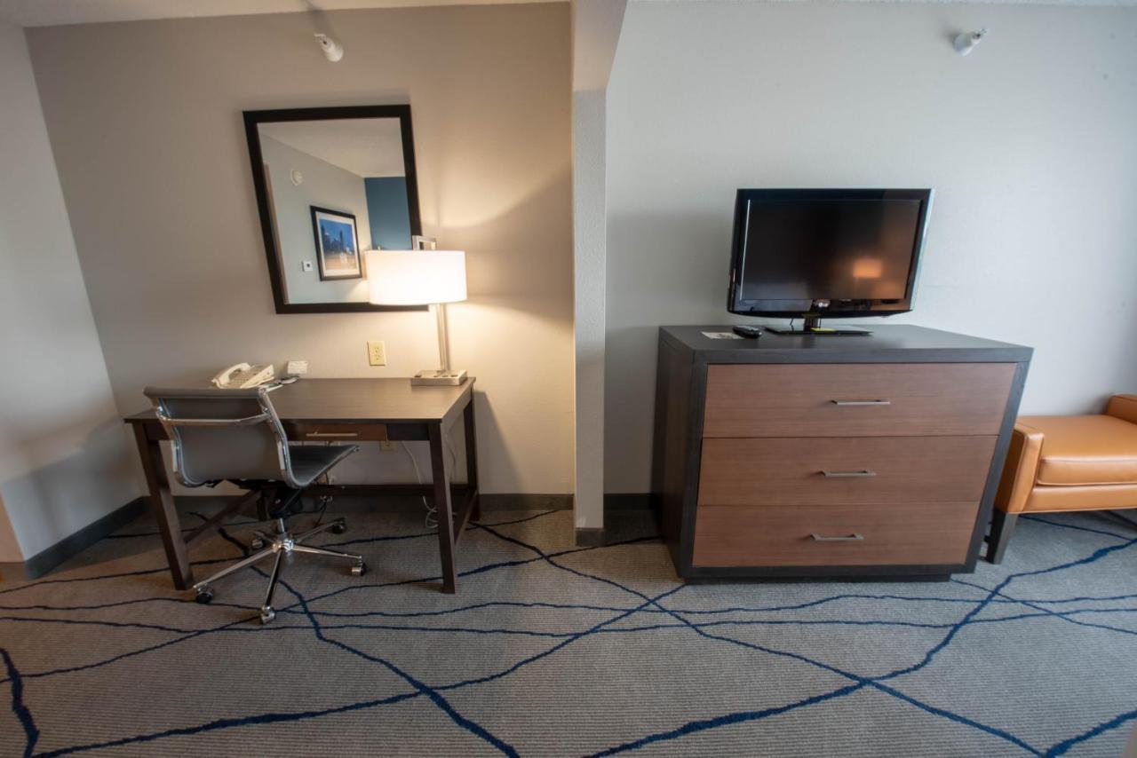 Wingate By Wyndham Indianapolis Airport Plainfield Hotel Екстериор снимка