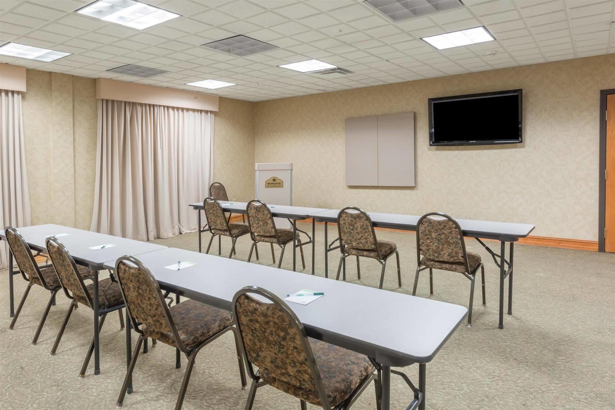 Wingate By Wyndham Indianapolis Airport Plainfield Hotel Екстериор снимка